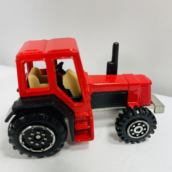 Vintage WELLY Red Die Cast Metal Toy Vehicle Farm Tractor No. 9131 - Picture 2 of 11